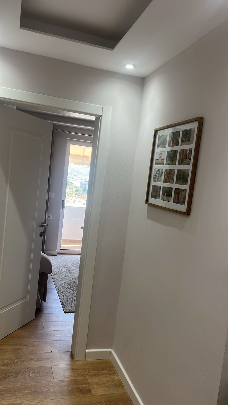 Hallway / Käytävä / Korridor