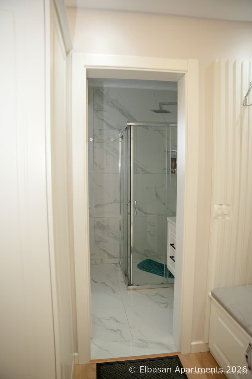 Bathroom / Kylpyhuone